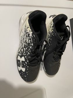Used Kids Under Armour Baseball Black/White Cleats- US 2Y