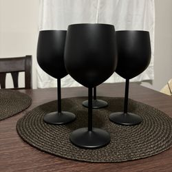 Unbreakable stainless steel Wine Glasses 4pc