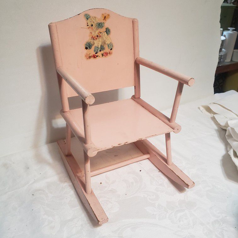 Pretty Vintage Rocking Chair Doll Or Young Child