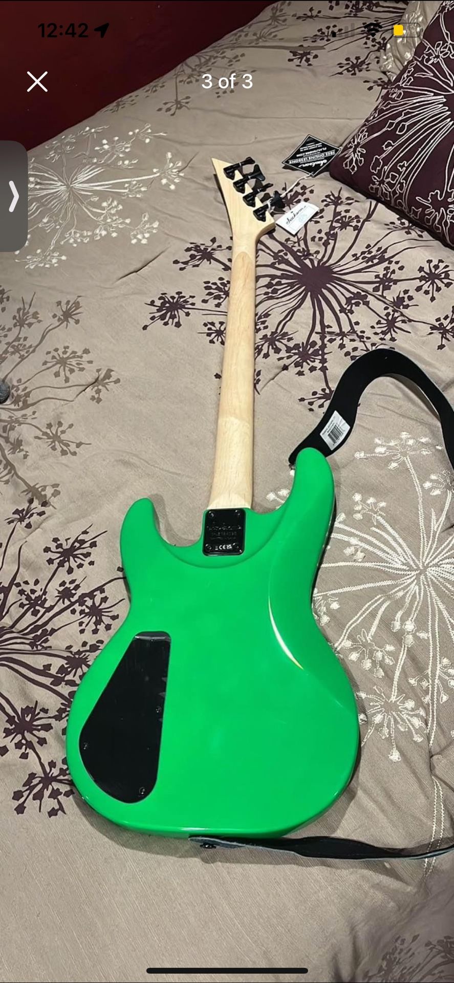 Jackson Limited Edition JS Series JS1M Concert Bass Neon Greenwood
