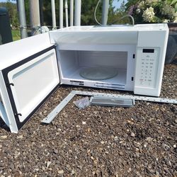 Working Frigidaire Microwave  