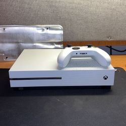 X Box 1s 