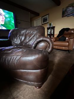 Love seat/ couch