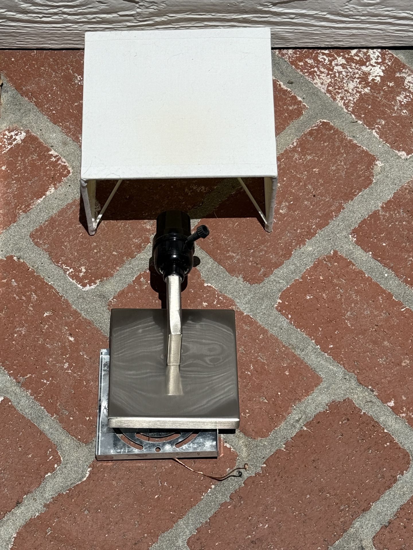 4 Wall Sconce Lights