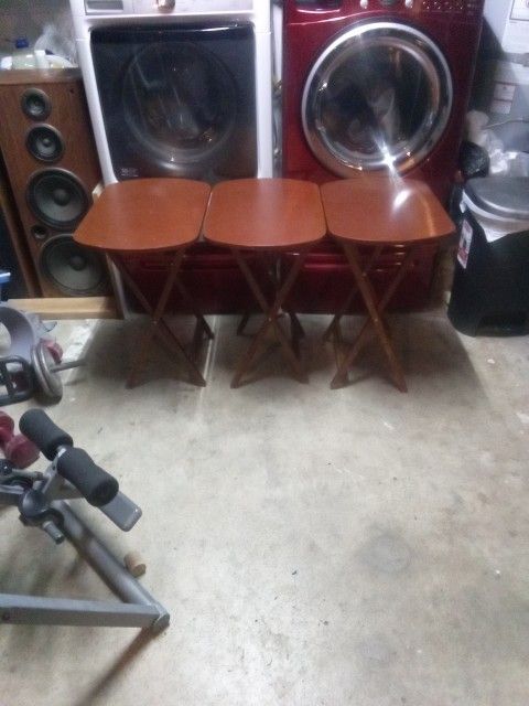 3 Wooden Portable Tables With Carrier 