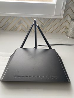 Netgear Night Hawk AC 2300 WiFi Router-model R7000P