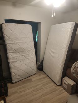 2 twin Memory Foam Matresses