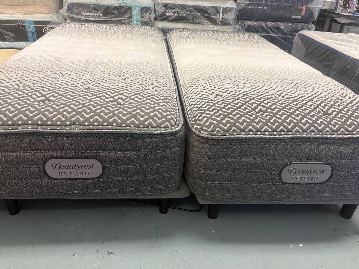 Split King Tempur-pedic Ergo Plus Adjustable Bed With Mattresses