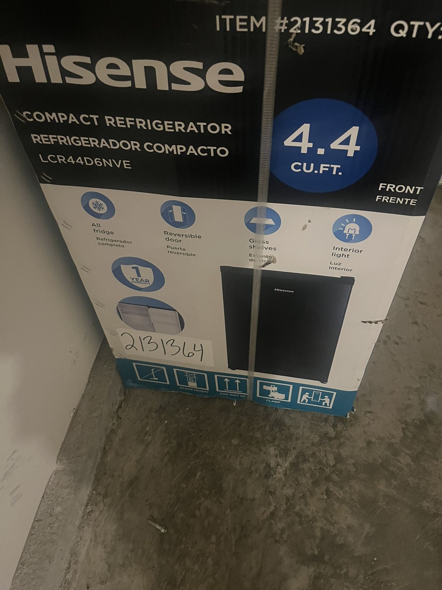 4.4 Hisense Mini Fridge