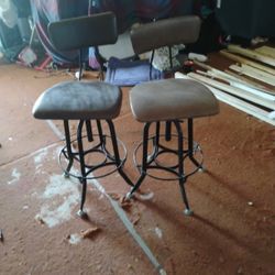 Set of adjustable back chairs.