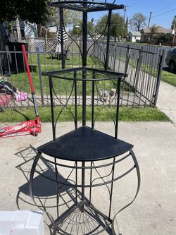 Corner Table
