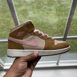 Air Jordan 1 Lola Bunny 7y