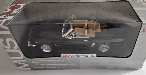 Vintage 1965 Ford Mustang 1:24 Scale Model Die Cast New in Box Black