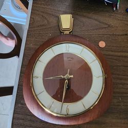 1950 Wall  Windup Clock One Day W Key