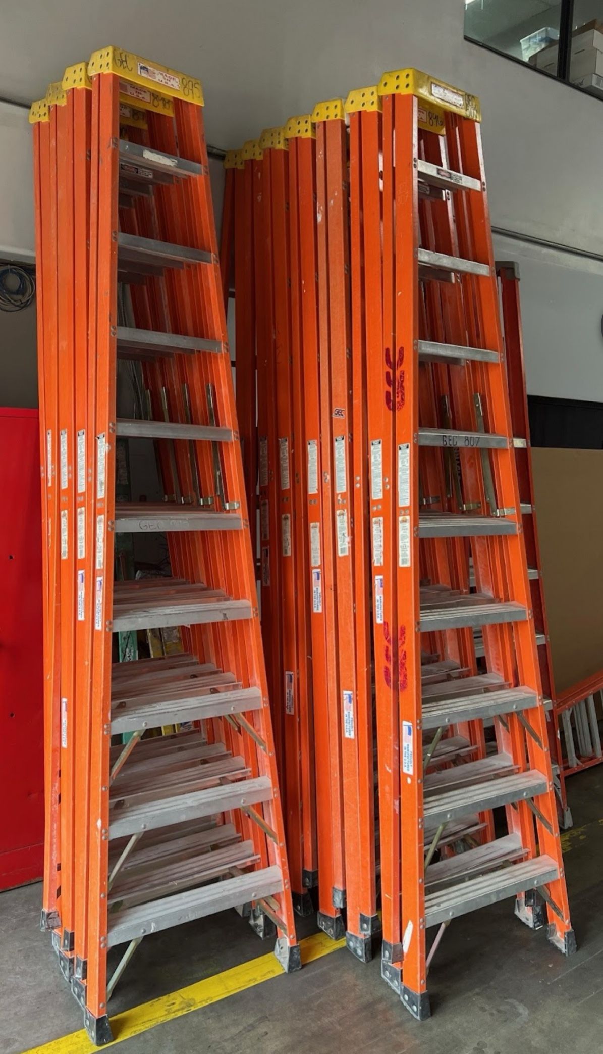 10’ Ladders Lightly Used