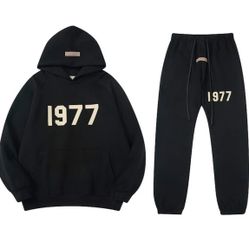 Essentials 1977 Combo Set $125