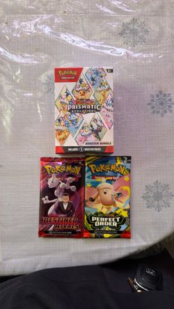 Prismatic Evolutions booster bundle