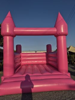 Pink 🩷 bouncer ^==^