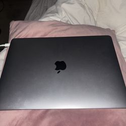 2021 - MacBook Air, Space Grey