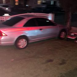 2002 Honda Civic Standar 5 Speed Runs Good Clean Title $2500