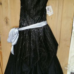Dress prom formal Never worn size 11 NEW
