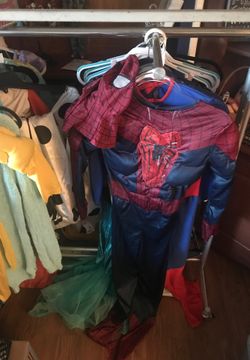 Kids 10 to 12 Spiderman costume