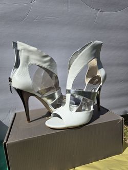 Guess sandals, silver/white sz 8.5 new /tag