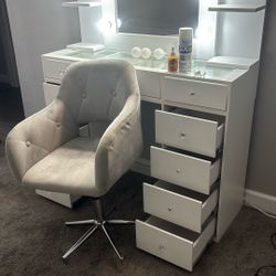 Chair And Vanity 