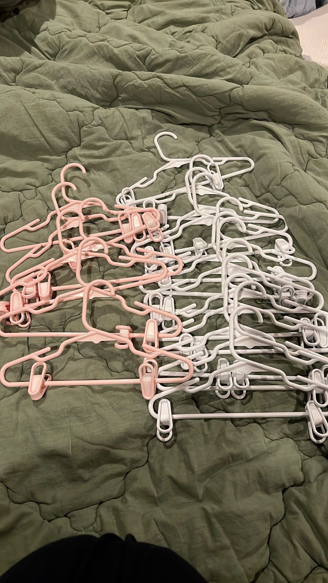 Kid clothes hangers with clips