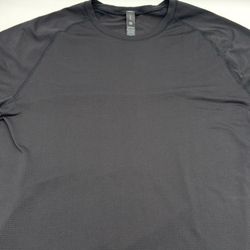 Lululemon T Shirt