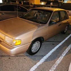 1993 Ford Tempo