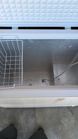 Deep freezer