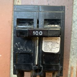 100 Amp Crouse Hinds Main circuit Breaker