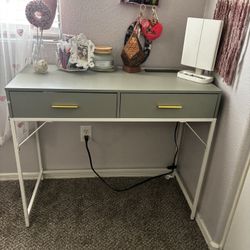 Make Up Vanity Desk