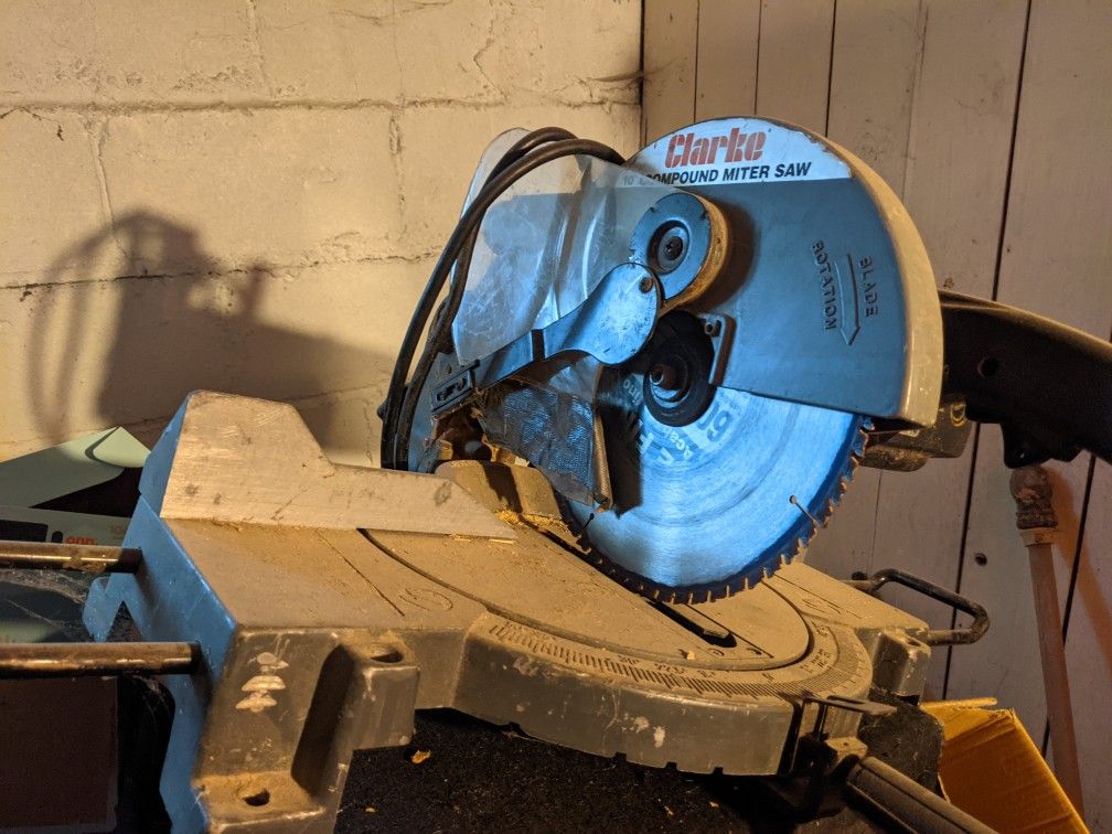 Clarke Compound Miter Saw