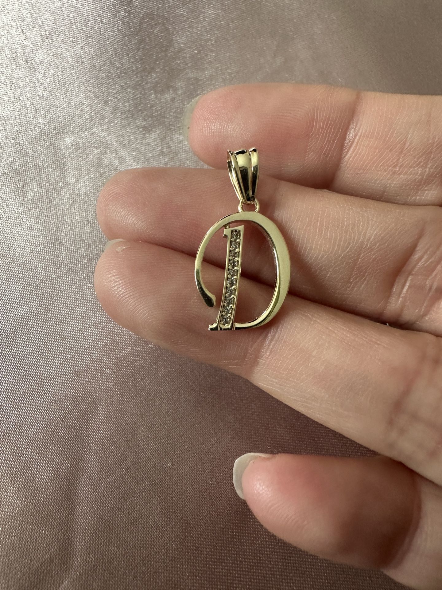 10kt Yellow Gold D Pendant