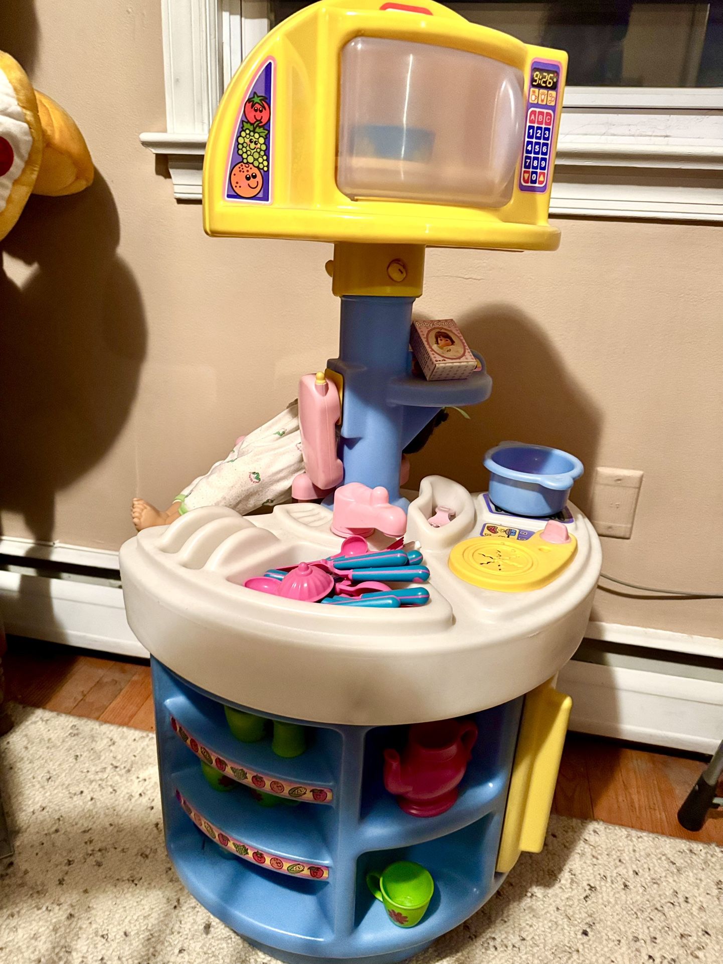 Little Tikes Play kitchen