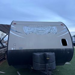 2017 Wildwood X-lite Travel Tráiler In Víctorville Ca