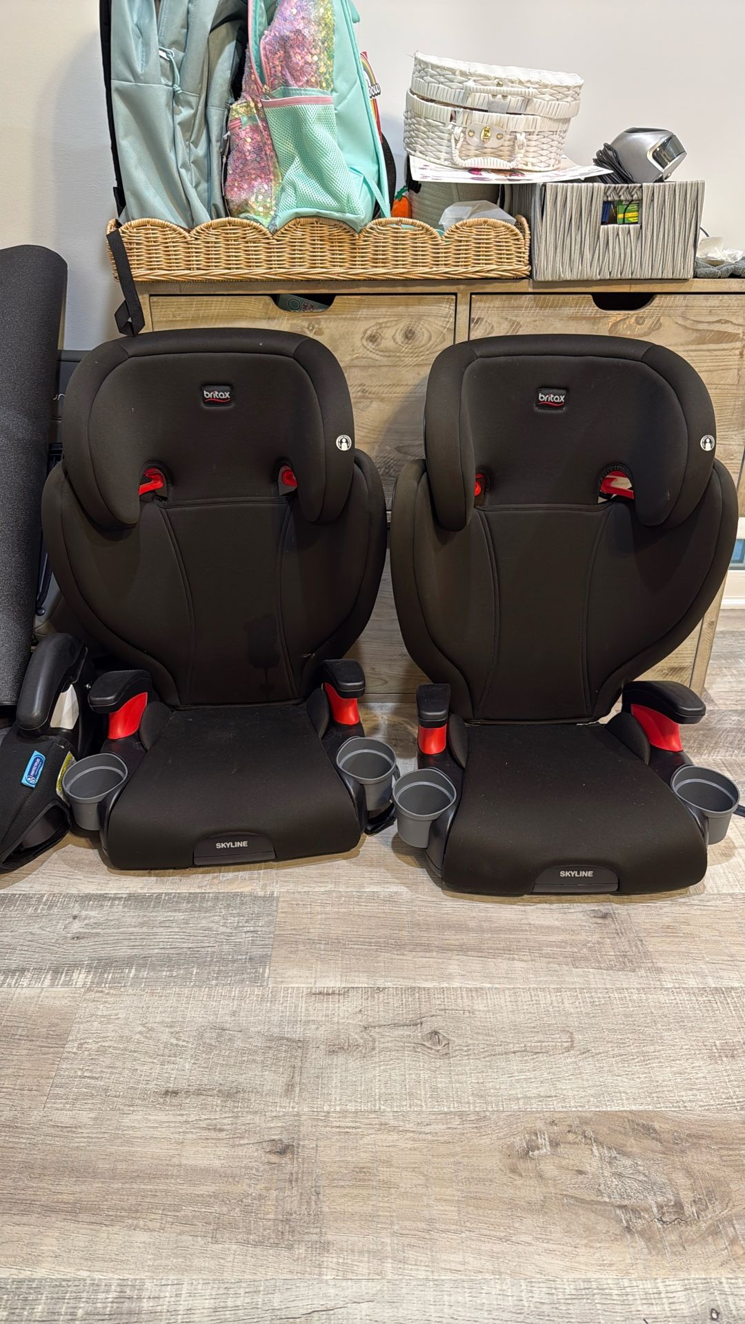 BRITAX SKYLINE 2 car seats in excellent condition