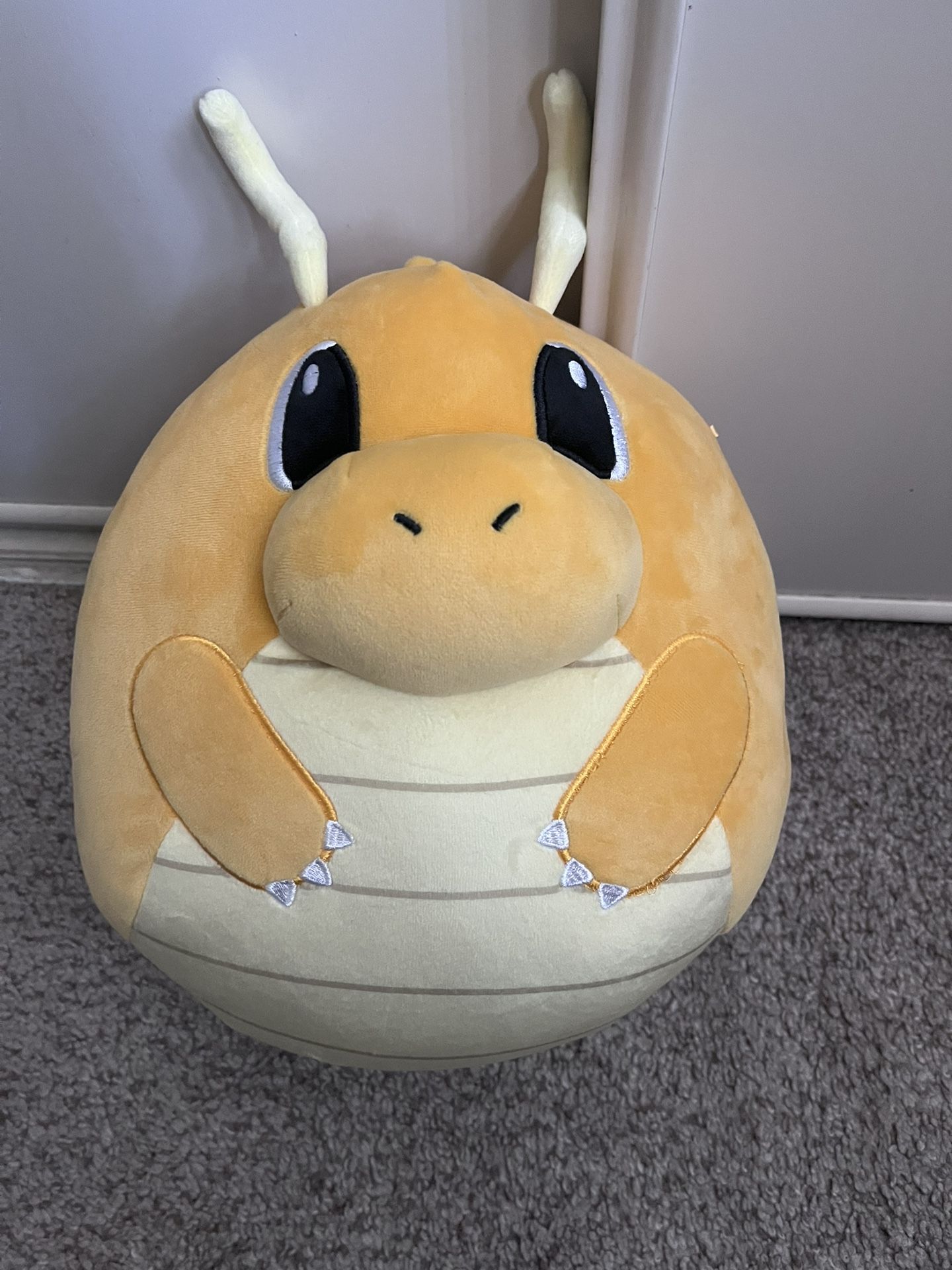 Dragonite plushie