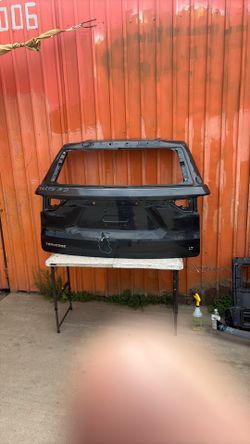 2018-2023 Traverse Tailgate