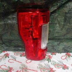 2017-19 Ford F-250 Left Tail Light Regular 