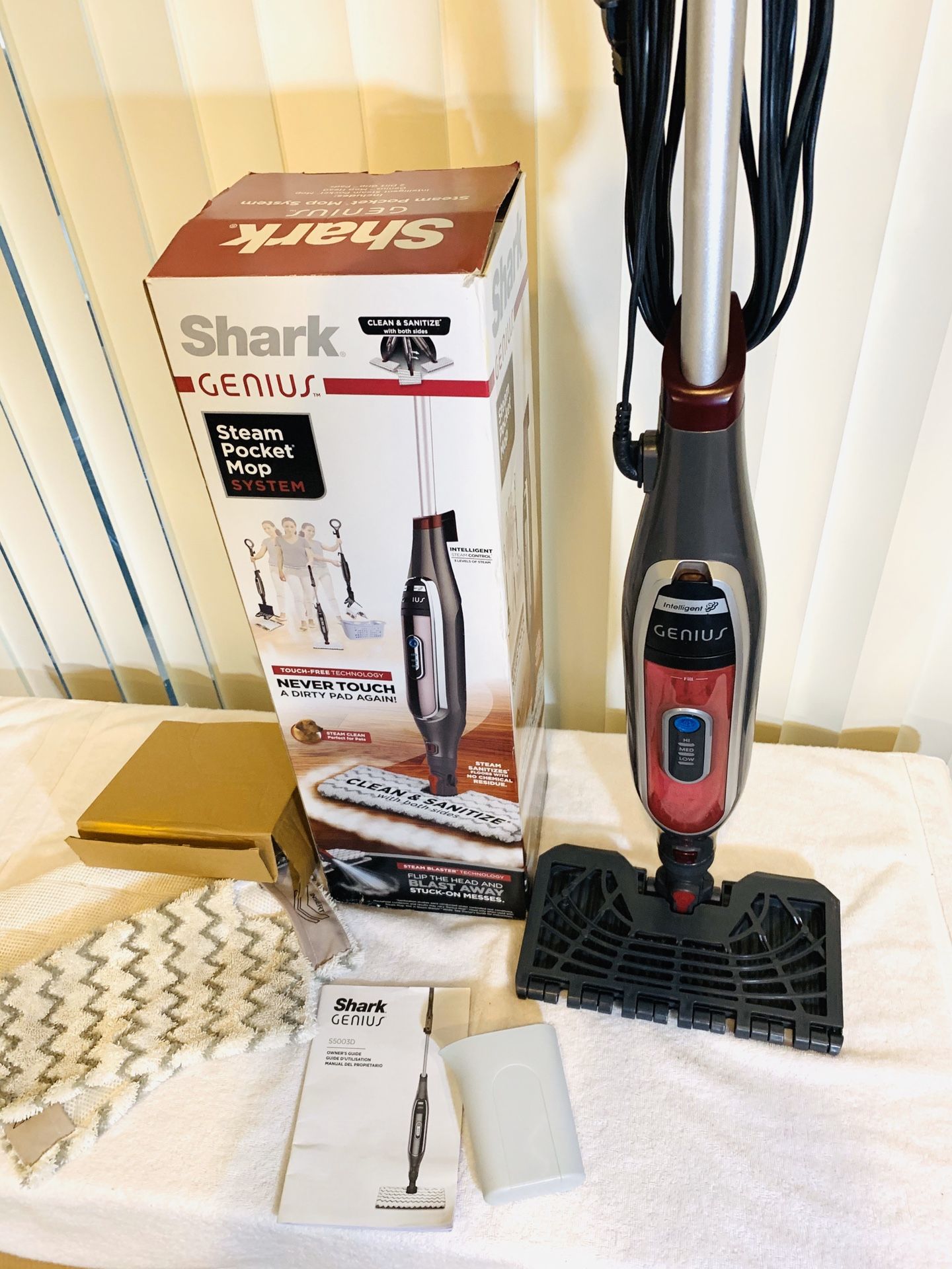 Shark π¦ Genius Hard Floor Cleaning System Pocket (S5003D) Steam Mop, Burgundy/Gray - Newest Model - Mint Condition & Comes w/ 2 Pads π