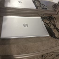 17.5 In HP LAPTOP 
