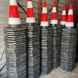 Traffic Safety Cones , Construction Cones , Landscape Cones . NEW”