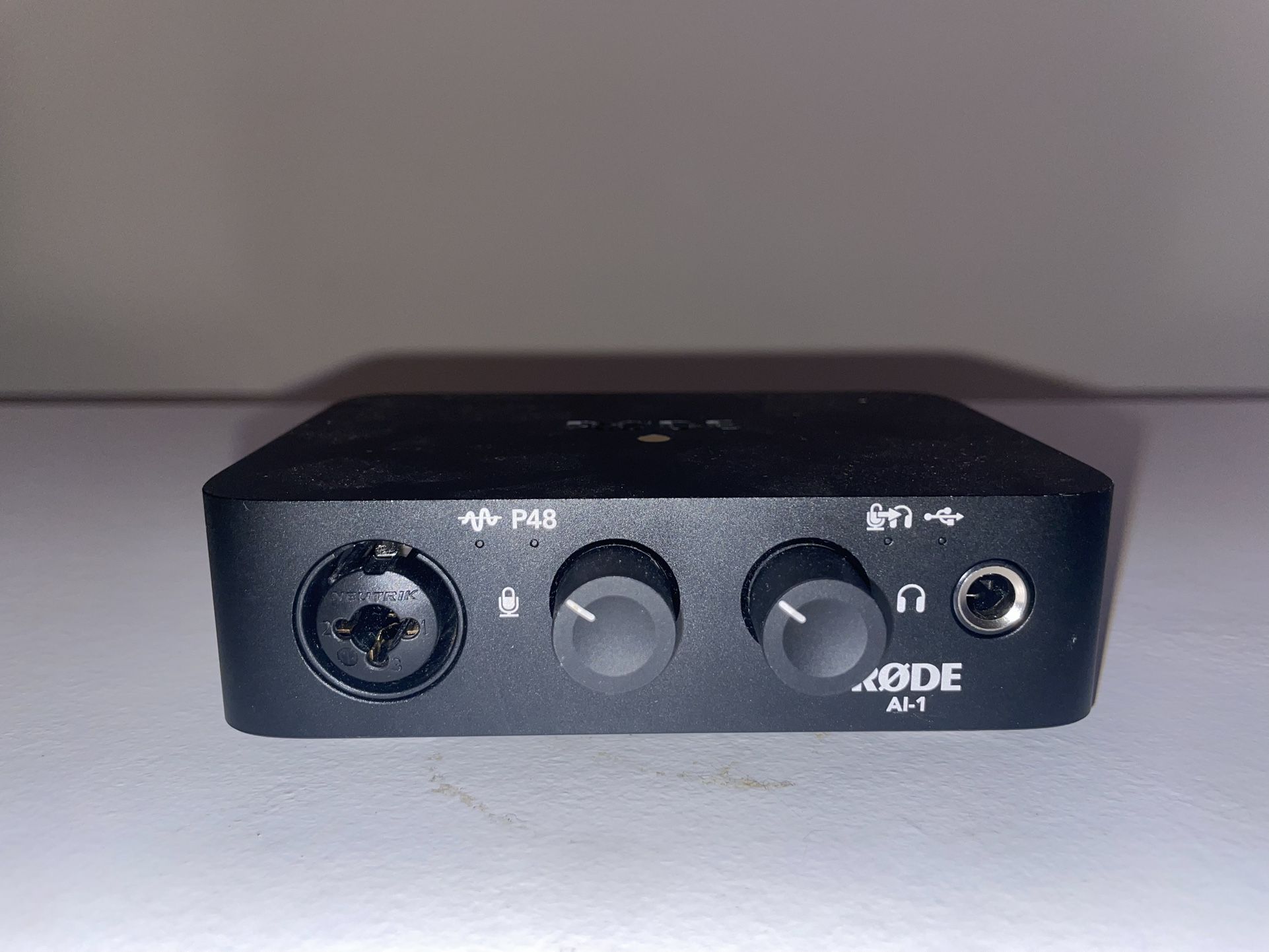 Rode AI-1 + Free Mic Cover 
