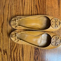 Used Tory Burch Flats Size 6