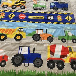 Children’s blanket, comes with 2 pillow covers ( Size 40’ X 54)