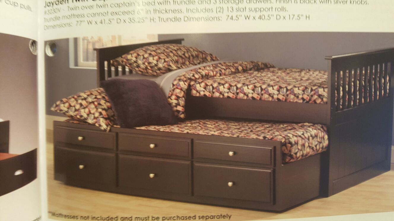 Bunk bed / captain bed