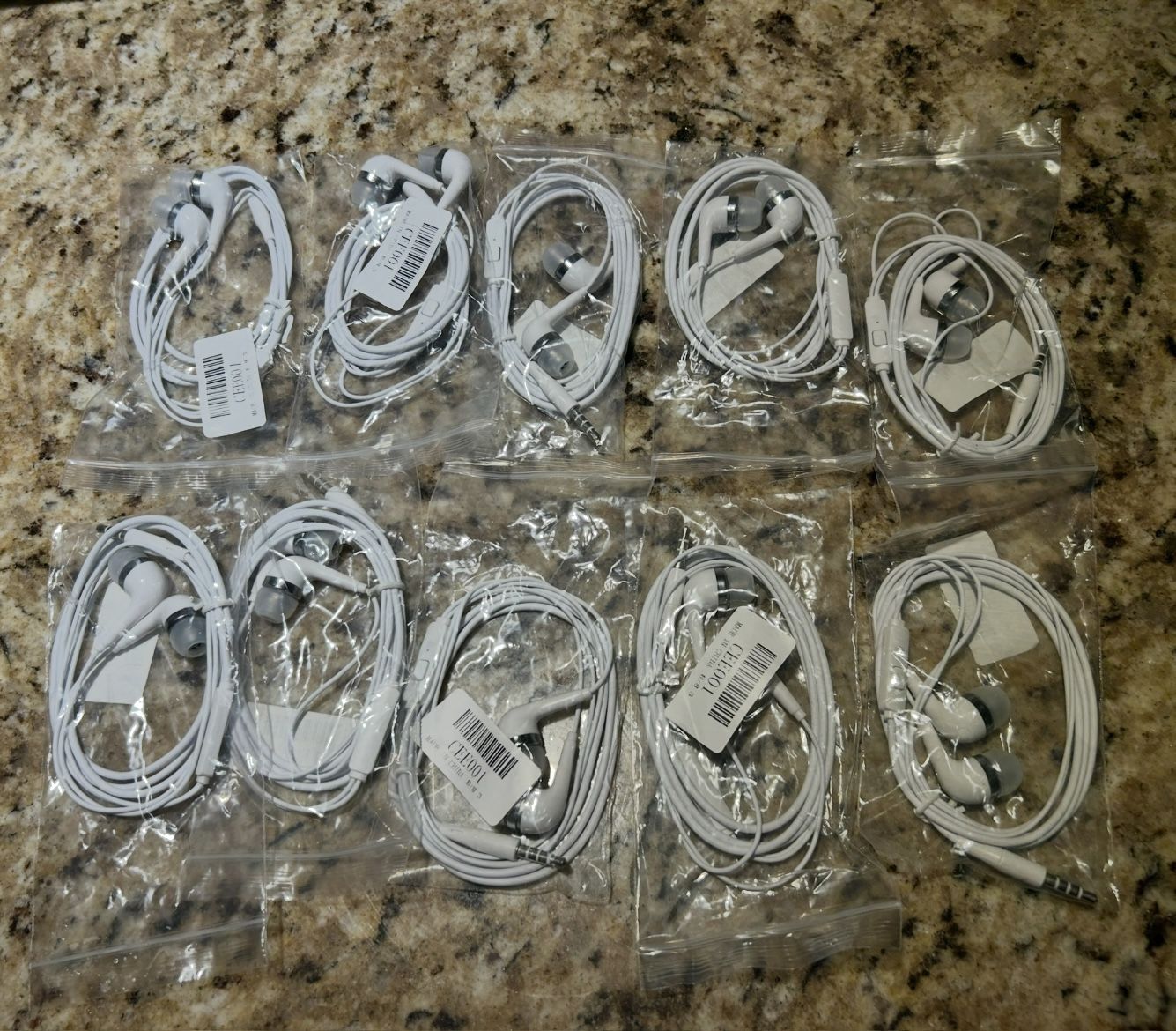 Wired Earbuds w/ Microphone